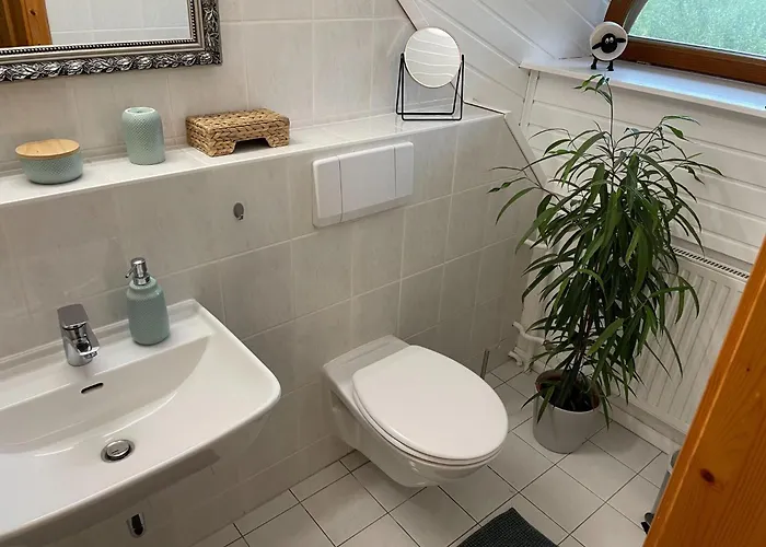 Retreat With Garden & Family Amenities *