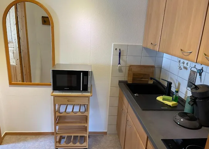 Retreat With Garden & Family Amenities *